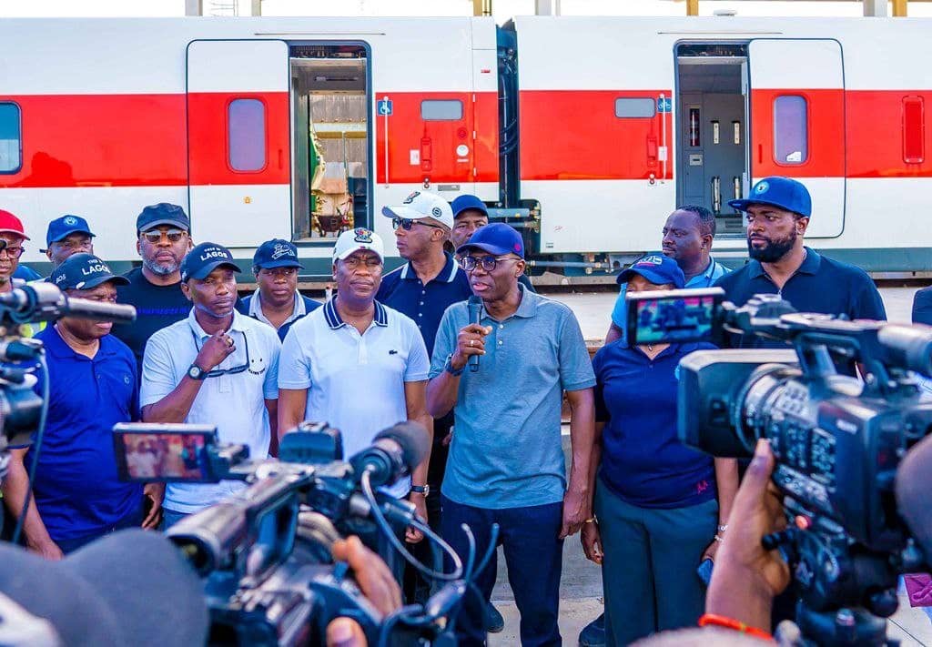 SANWO-OLU ORDERS CLEANUP ALONG LAGOS RED LINE CORRIDOR, AS RAIL PROJECT RACES TO COMPLETION